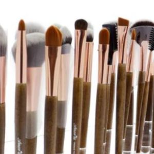PROFESSIONAL MAKE UP BRUSHES-SET OF 27